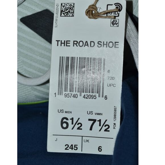 Adidas The Road Shoe Women's 7.5 Men's 6.5 NEW WITH FLAWS - Picture 8 of 8